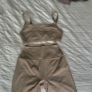 SET Active Sports Bra and shorts Set